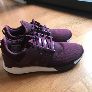 Reebok sneakers in wine size 6